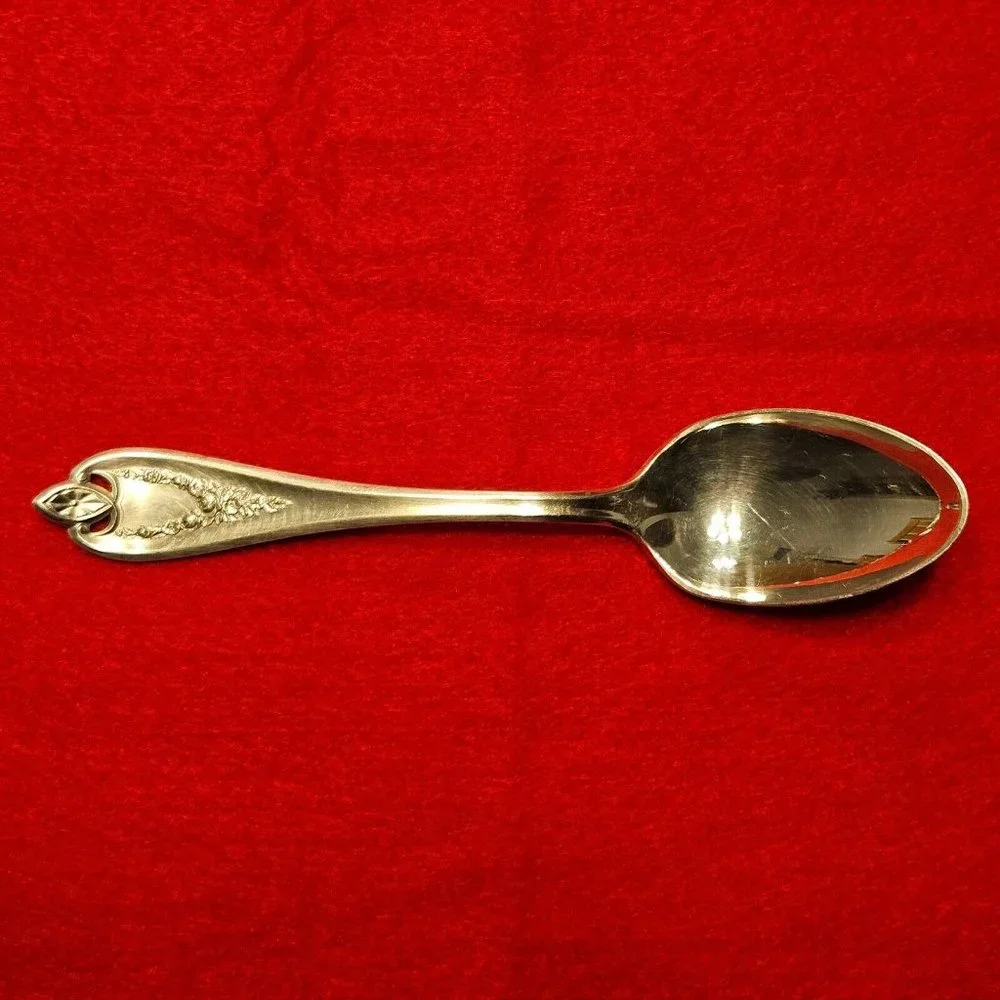 1847 Rogers Bros Silver-Plate Silverware - Lot of 5‎ Dessert Spoons